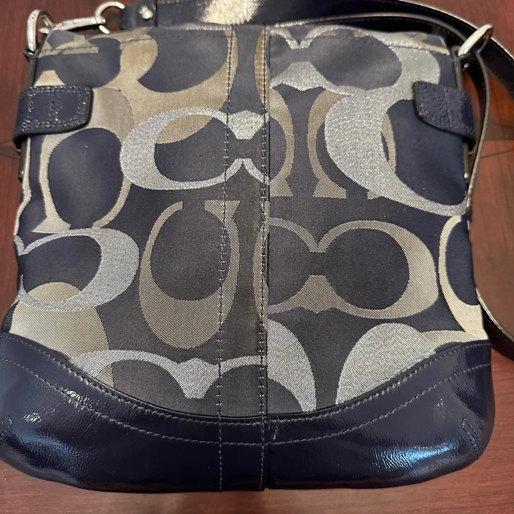 Coach Classic Navy/Silver Handbag - Picture 5 of 14